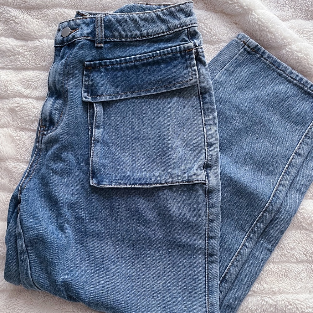 Plus High Waist Flap Pocket Front Mom Jeans